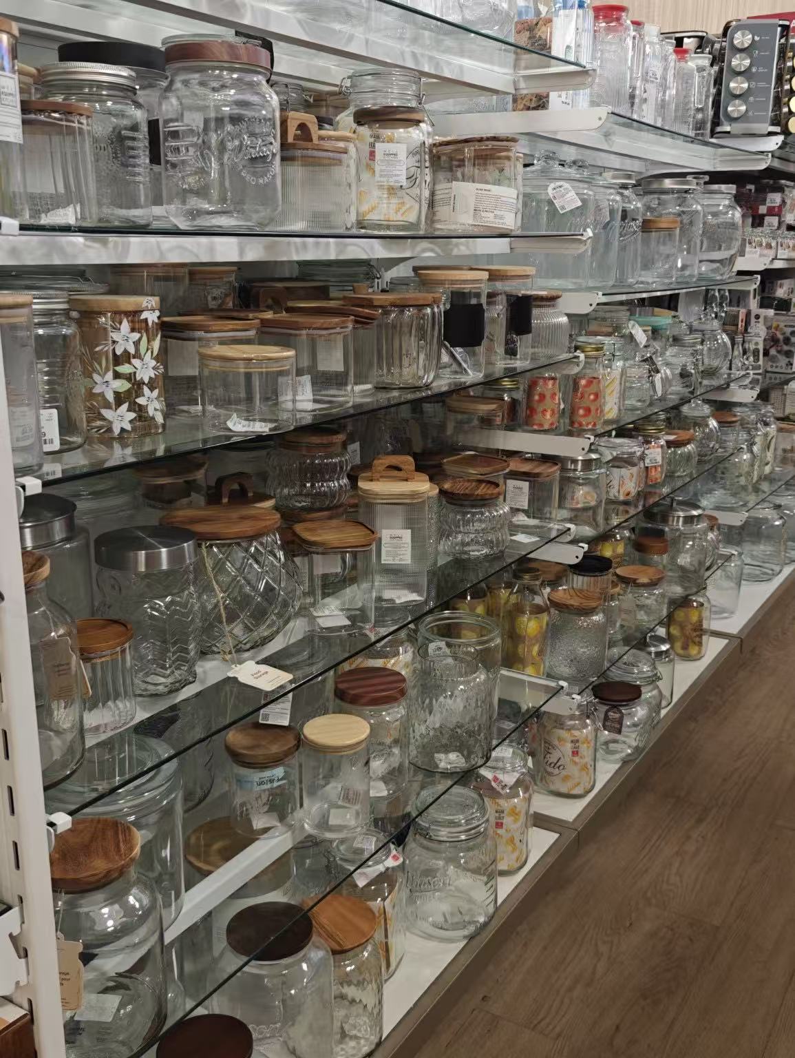 How Familiar Products Become More Giftable: Lessons from HomeGoods