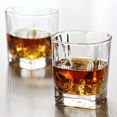 Whisky Glasses set of 2 Rocks Glass Old Fashioned Whiskey Glass Tumbler Bourbon Cognac Scotch Glasses Heavy Base Drinking Glasses for Serving