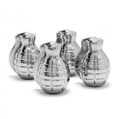 Stainless Steel Bomb Whiskey Stones  4 Piece Whisky Chilling Stones for Liquor