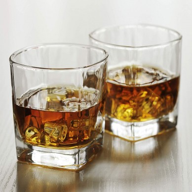 Whisky Glasses set of 2 Rocks Glass Old Fashioned Whiskey Glass Tumbler Bourbon Cognac Scotch Glasses Heavy Base Drinking Glasses for Serving