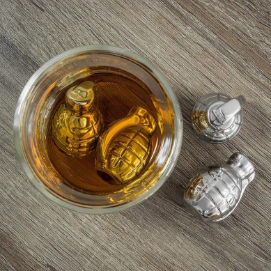 Stainless Steel Bomb Whiskey Stones  4 Piece Whisky Chilling Stones for Liquor