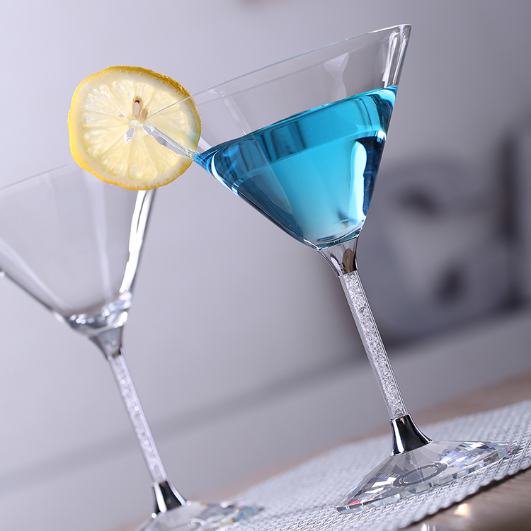 High borosilicon Glass manufacturer promotion wholesale handmade new design clear cocktail whisky martini glass shopping Featured Image