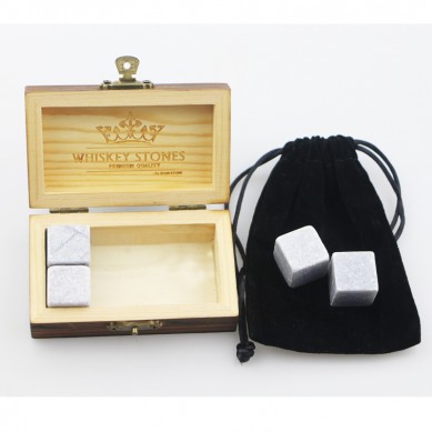 Popular soapstone stones bushiness Whiskey Stones Gift Set with 4pcs of chilling Stones and 1 pcs of Velvet Bag small stone gift set