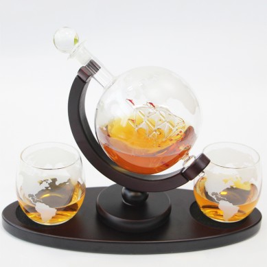 Etched World Globe Decanter for Liquor Bourbon Vodka with 2 Glasses Premium gift box Home Bar Accessories