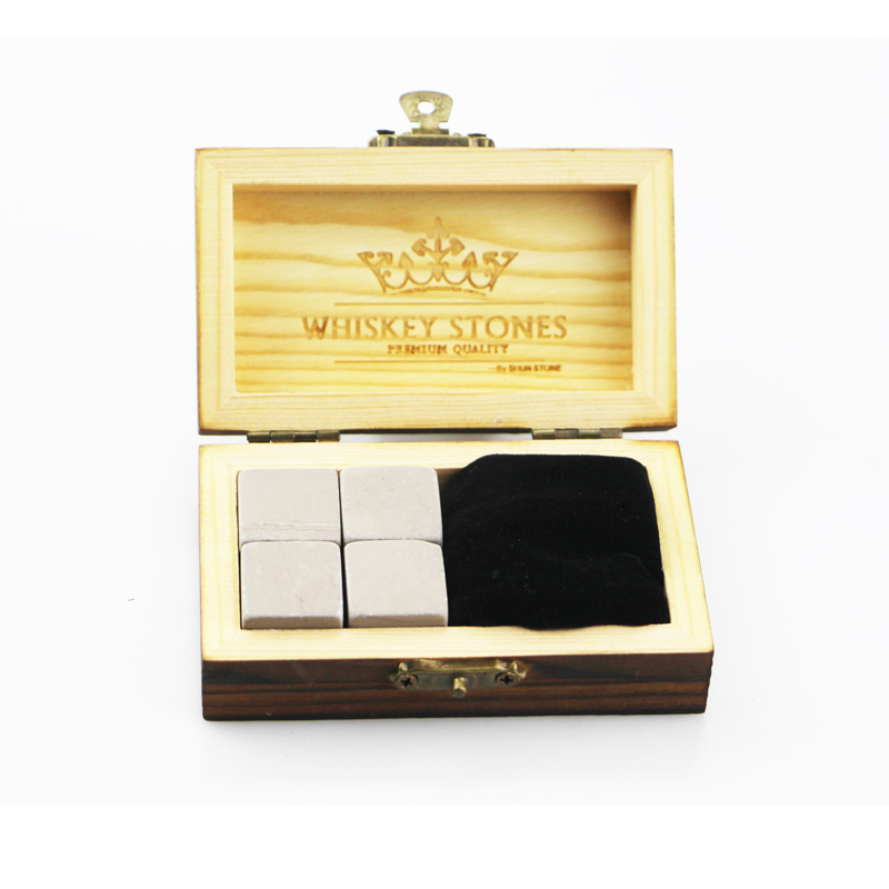 Top Suppliers Stainless Whiskey Stone - Hot Wholesale 4 pcs of Grey Serpegiante whiskey Rock Stones Cube Whisky Stones Hot Sale Whisky Stone Gift Set with Wooden Box  – Shunstone