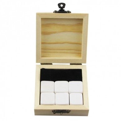 Popular hadiah 6 pcs saka Pearl White Whisky Chilling Rocks Ngatur Packaging Whisky Stones Set of Natural persagi karo tas Beludru