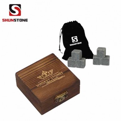 6 Pcs of black granite whiskey stones cube in a small wooden gift box