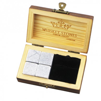 Popular soapstone stones bushiness Whiskey Stones Gift Set with 4pcs of chilling Stones and 1 pcs of Velvet Bag small stone gift set