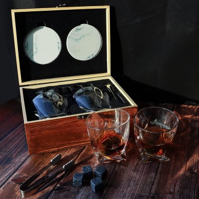 Amazon top seller whiskey stone set  Whisky glass wine Glasses 8 Granite Chilling Rocks bar mat in Wooden  Box