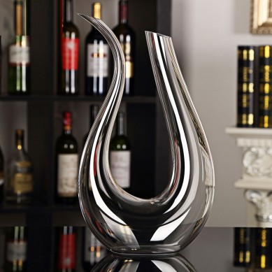 clear Crystal glass U-shaped decanter