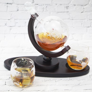 Etched World Globe Decanter for Liquor Bourbon Vodka with 2 Glasses Premium gift box Home Bar Accessories