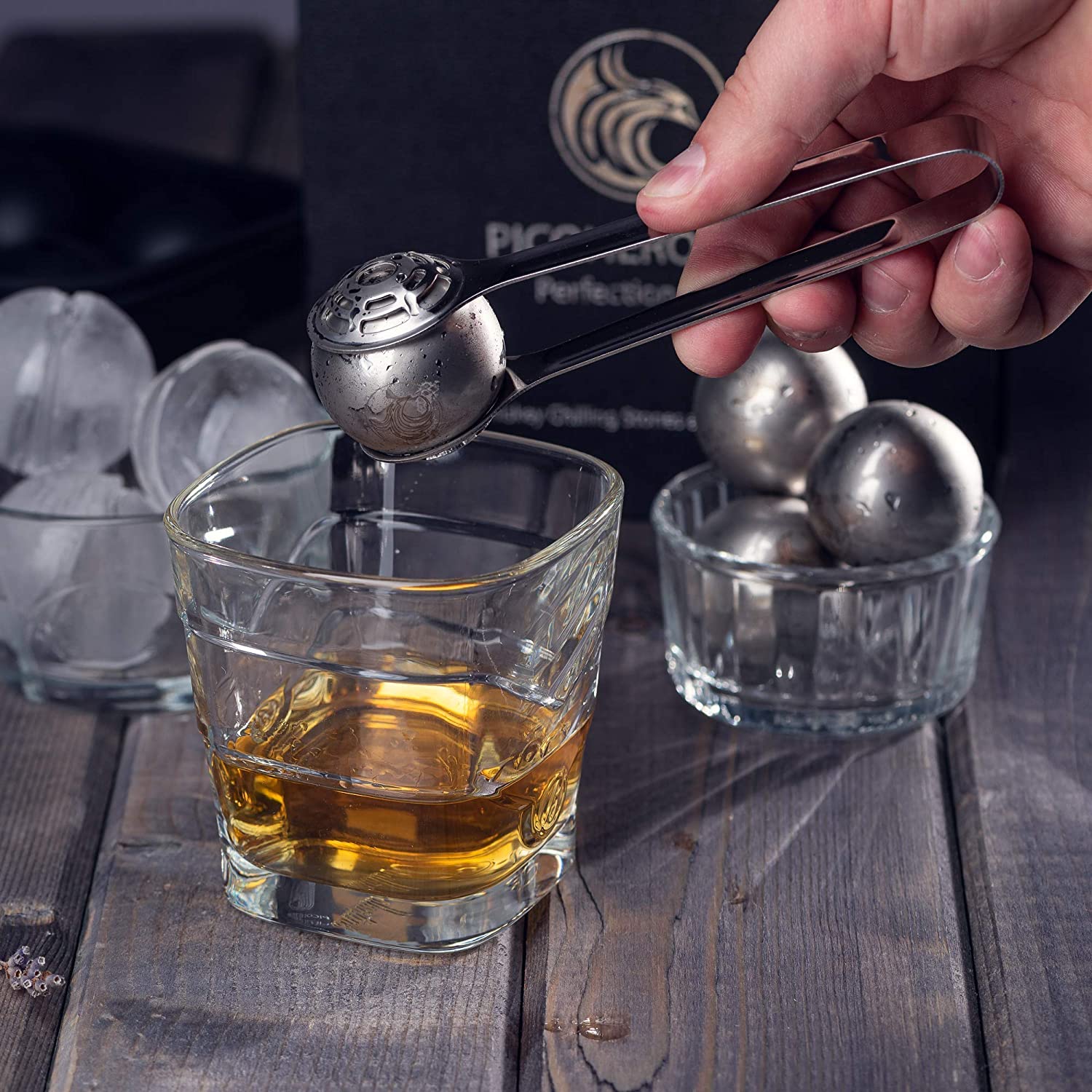 Wholesale Dealers of Whisky Stone - Ball shape Large Whiskey chilling stones ice mold gift set in magnetic box  – Shunstone