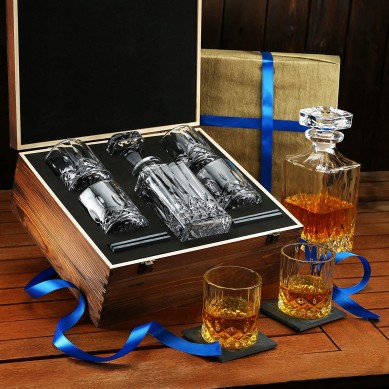 Whisky Dekanter und Weinglas Set 4 extra große Scotch Old Fashion Gläser Steinuntersetzer mit Holzkiste