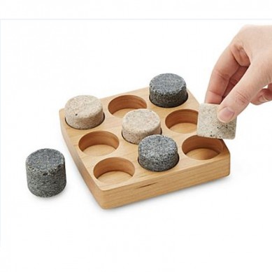 Granite Round Rocks with Hardwood Presentation and Storage Tray Whiskey Stone Disks 9 pcs of Chilling stones