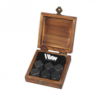 Promotion Liquor and Wine Cooler 6 pcs of polish Black Diamonds Rocks Chilling Stones Whiskey Ice Stones Granite Gift Set