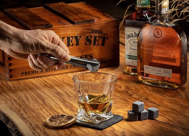 Heavy Base whiskey Glasses for Scotch Bourbon Drinker Whisky Rocks Chilling Stones in Wooden Gift Box