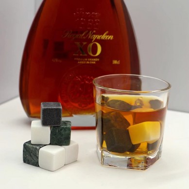 Whiskey Stones Chilling Ice Cubes 100% Pure Soapstone For Wine Gift in gift box