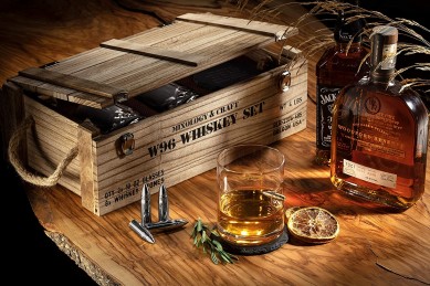 Amazion hot selling  stainless steel bullet shape whisky stone gift set including bullet wine glass stone coaster  in Army wooden box