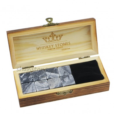 2019 New Product Hot Sells Premium Wholesale Whisky Ice Rocks Promotional Wooden Box Gift Set 8 pcs of Granite Whiskey Stones For Cool