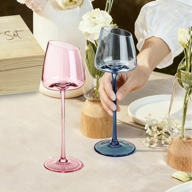 Custom Elegant Pink Blue Crystal 260ml Goblet Wine Glasses Wedding Favors Gifts for Guests Bridesmaids