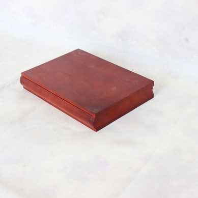 SHUNSTONE Customized Wooden Gift Box in red color