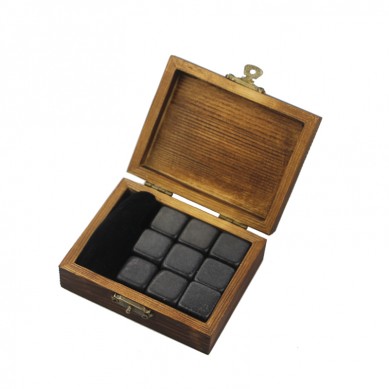 Wholesale Absolute Black polished Whisky Chilling Cubes Best Gift Whiskey Stones Gift Set with your own Brand