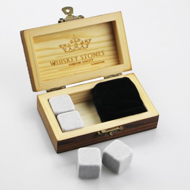 reusable ice stones Small and Cheap Whiskey Stones Gift Set with 4pcs of Cinderella Stones and 1 pcs of Velvet Bag small stone gift set