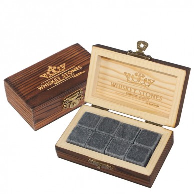 Cheap Whiskey Stones Gift Set with 8 Pcs in Natural Wooden Box and Velvet Bag to Chill Your Drinks
