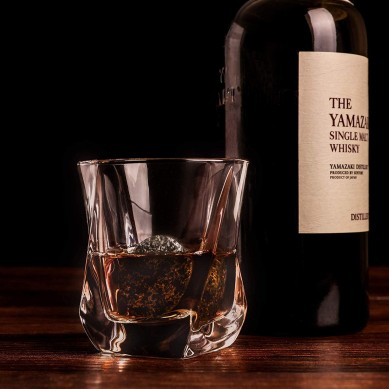 Amazion hot selling  reused round whiskey stone twistle wine glass gift set
