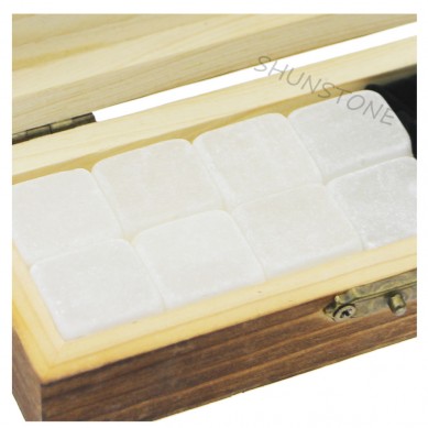 8 pcs of Natural Obsidian Jade Special Gemstone Customized Whiskey Stone Reusable Ice Cubes Wooden Gift Box Whiskey Chilling Stones Gift