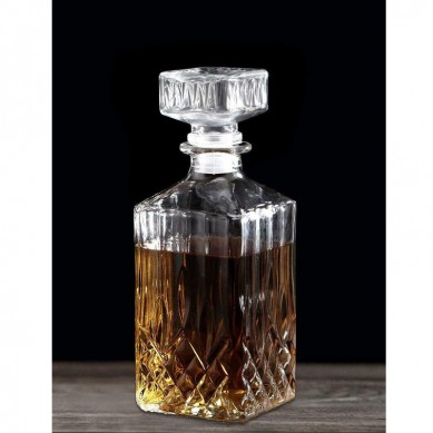 Crystal Decanter for LiquorCapacity 24 Oz With Square Stopper Packaged in Gift Box