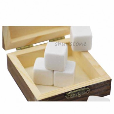 Factory price and high quanity 9pcs of whisky stone High Cooling Pearl white Stone for Business gift