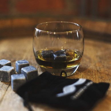CLASSIC Whisky Stones Handcrafted Soapstone Beverage Chilling Cubes Set of 9