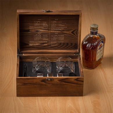 Eco-friendly and high end whiskey stone Set with metal box