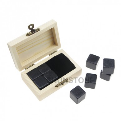 Promotional Gift Item 4pcs of Reusable Grey Ice stone high quantity and Cheap Whiskey Stones Gift Set with Velvet Bag small stone gift set