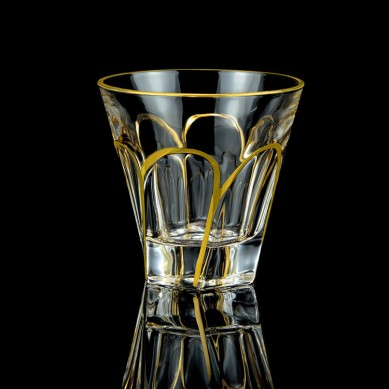 Modern Luxury Handicrafts Gold Painted Drinking Glasses Lead Free Heavy Base Gold Rim Whiskey Glasses
