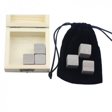 High quantity ang low cost 6 pcs of Grey Serpegiante Whiskey Chilling Rocks Customize Packaging Whiskey Stones Set of Natural Cubes with velvet bag and small MOQ