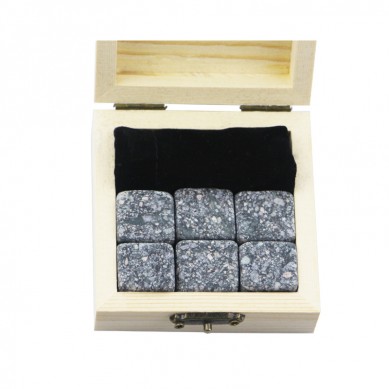 Cheap porphyry Whiskey Chilling Rocks Customize Packaging Whiskey Stones Set of 6 Natural Cubes with velvet bag