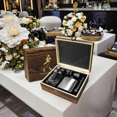 Custom Clear Whiskey Drinking Glass and Flask Gift Set with Stainless Steel Whiskey Stone Birthday Gift for Men