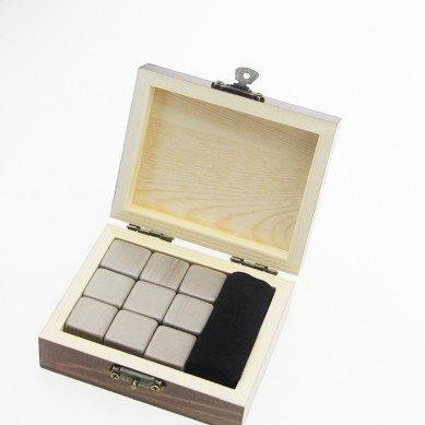 9 Pcs of hot selling Whiskey Ice Rocks Stone Set in square and black polished whiskey stone in gift box
