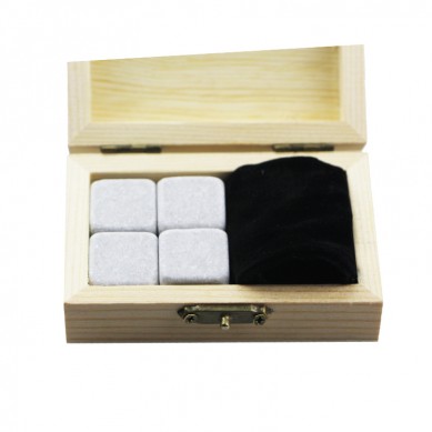 Popular chilling set Log colour whiskey gift wooden box 4pcs of Cinderella whiskey stones with 4 Stones and 1Velvet Bag small stone gift set