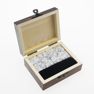 Premium 8pcs of Whiskey Natural Soapstone Ice Cube Whiskey Stone Bar Accessories Customized LOGO