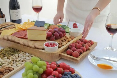 Premium Bamboo Cheese Board Large Extra Meat Charcuterie Platter Serving Tray for Housewarming Holiday Birthday Wedding