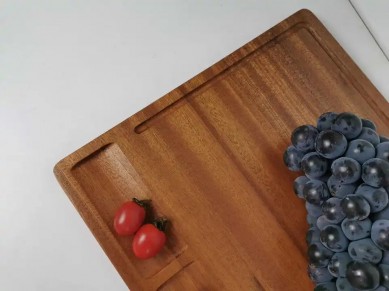 Good Quality Durable Wood Chopping Block Cutting Board with Juice Grove for Kitchen