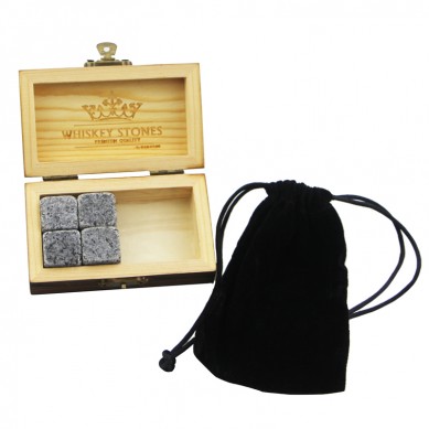 Forró termék 4db porfir whisky kő és fekete bársony zsákokat Külső égő fa doboz jó minőségű