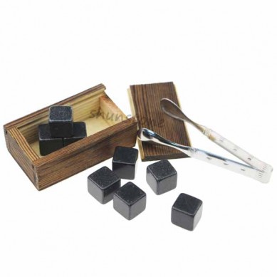 8 Pcs Kevirên Whisky Ji Bo Pêşvebirina Gift Stone di qutiya diyariya darîn de