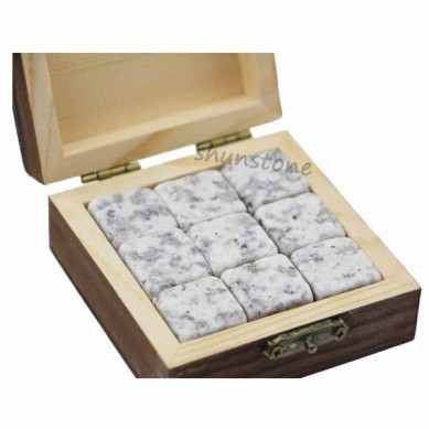 Wholesale price Wooden Box Gift Set 9pcs of Wine Chilling Rock Whiskey Stone