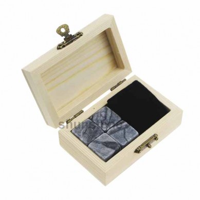 4 stk gjenbruk is steiner populær og billig Whisky Stones Gift Set med Velvet Bag liten stein gave sett