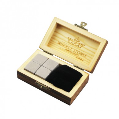 Hot Wholesale 4 pcs of Grey Serpegiante whiskey Rock Stones Cube Whisky Stones Hot Sale Whisky Stone Gift Set with Wooden Box