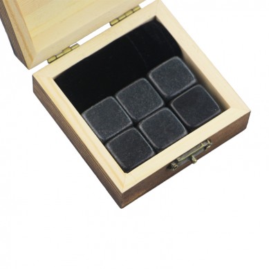 2019 top selling 6 pcs of Mongolia Black whiskey stone gift Whisky Ice Stones Drinks Cooler Cubes Natural Chilling Whisky Stones With Gift Box